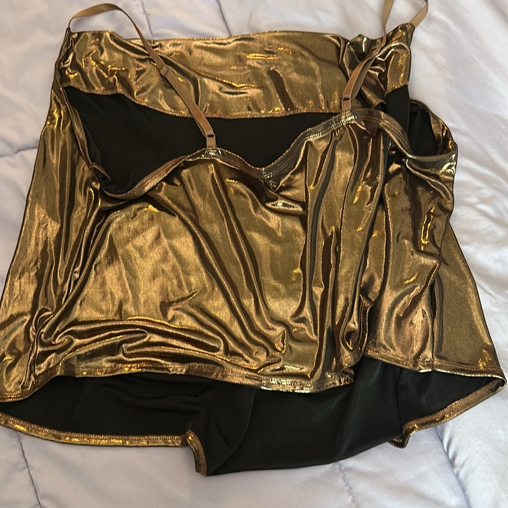 Used - Picture 2 of 3